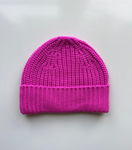 Load image into Gallery viewer, merino beanie - fisherman’s rib