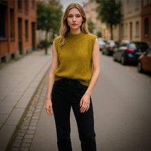 Load image into Gallery viewer, mohair 12ply pistachio