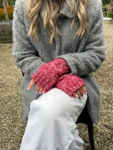 Load image into Gallery viewer, mohair silk - rata red