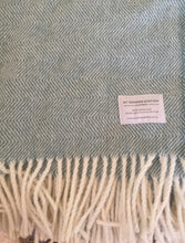Load image into Gallery viewer, mt somers station - lambs wool blanket - seagrass herringbone