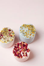 Load image into Gallery viewer, botanicals - bath bombs