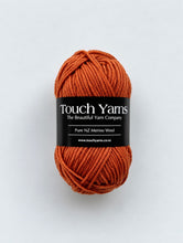 Load image into Gallery viewer, pure merino 8ply - carrot 846