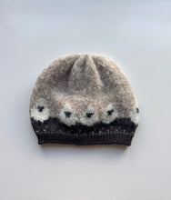 Load image into Gallery viewer, alpaca beanie - sheep design
