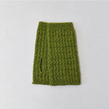 Load image into Gallery viewer, knit shepherd - cascade merino mittens