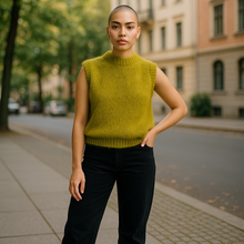 Load image into Gallery viewer, mohair 12ply pistachio