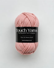Load image into Gallery viewer, pure merino 8ply - peony - 866