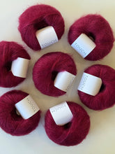 Load image into Gallery viewer, mohair silk - rata red