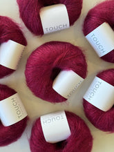 Load image into Gallery viewer, mohair silk - rata red