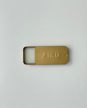 Load image into Gallery viewer, fine fragrance pocket scent - aiku - gold ember