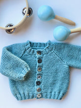 Load image into Gallery viewer, pure merino 8ply - duck egg - 826