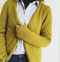 Load image into Gallery viewer, pattern - classic cardigan 052 pdf