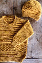 Load image into Gallery viewer, pure merino 8ply - saffron - 867