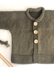 Load image into Gallery viewer, pure merino 8ply - olive - 869
