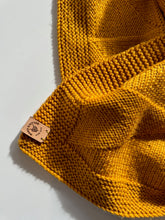 Load image into Gallery viewer, pattern - tris blanket